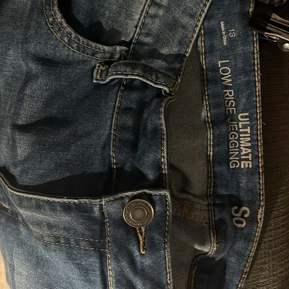 SO Ultimate Low Rise Jeggings size 13 - Picture 6 of 6